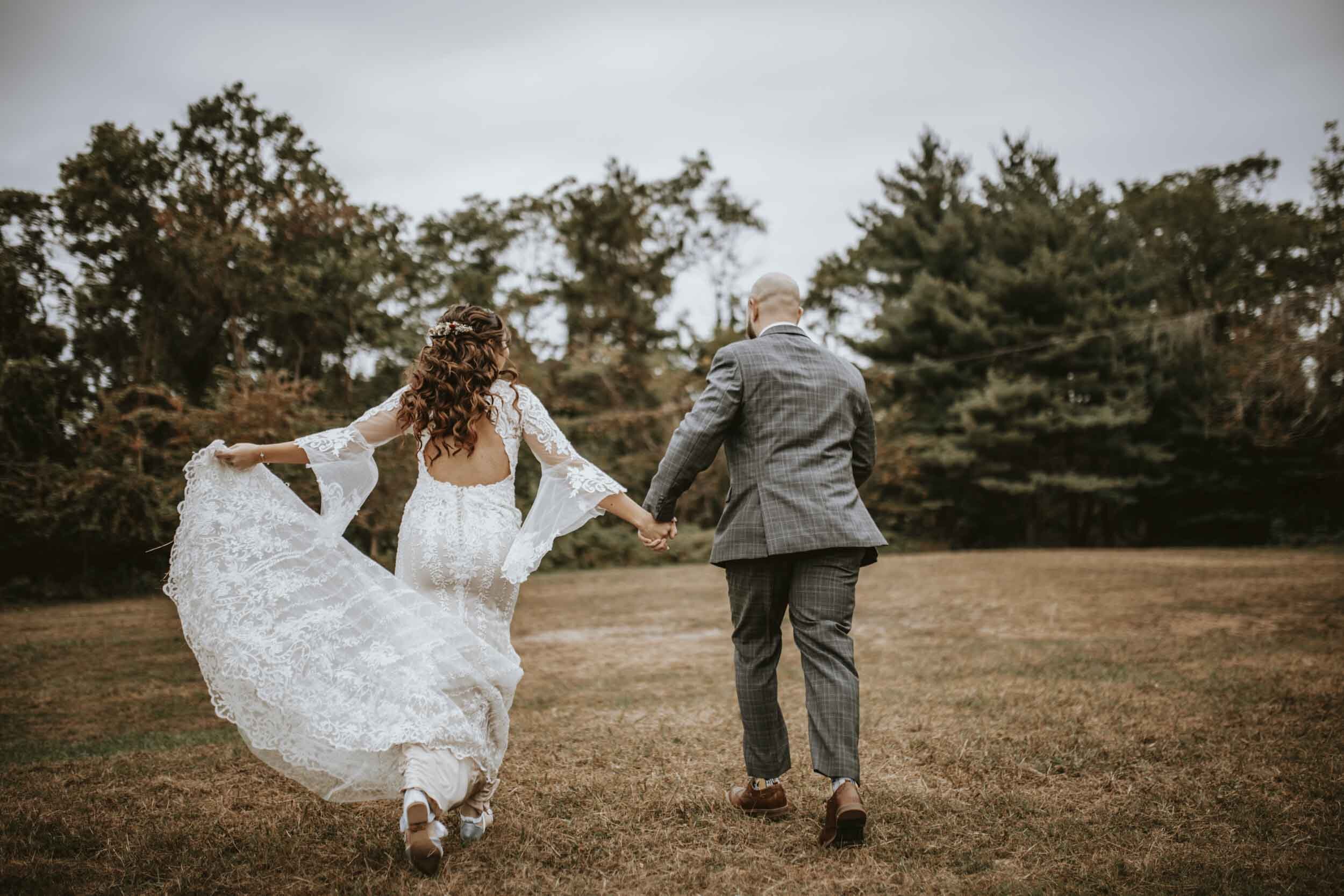 JessDan.Backyard.Wedding.BLOG-038.jpg